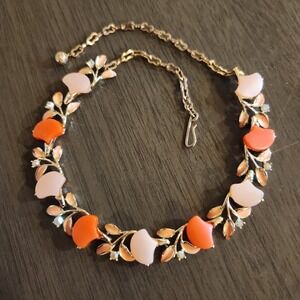 Vintage Mid-Century Modern Thermoset Choker Necklace Gold-Toned Peach Pink Coral